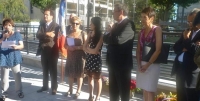 Esplanade du Gros Caillou : inauguration de la plaque commémorant les derniers pas d’homme libre de Jean Moulin